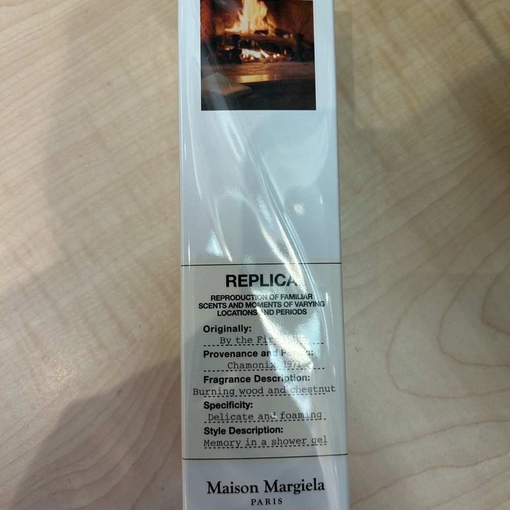 Maison Margiela By the Fireplace shower gel sealed  6.7 oz/200 ml